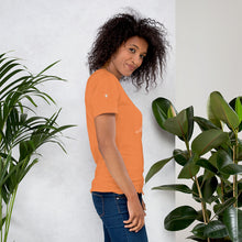 Load image into Gallery viewer, Hawaii Mom Life Short-Sleeve Unisex T-Shirt