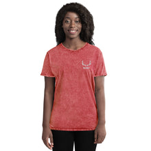 Load image into Gallery viewer, MAMA Deer Holiday Denim Tee
